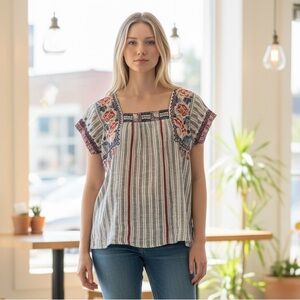 JOHNNY WAS WORKSHOP Boho Floral Embroidered Peasant Top